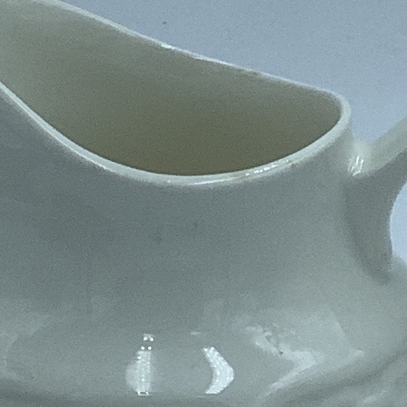 Wedgwood England Willow Weave Creamer - Picture 2 of 9